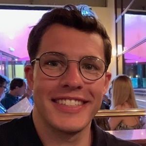 Meet your Posher, Devon alec
